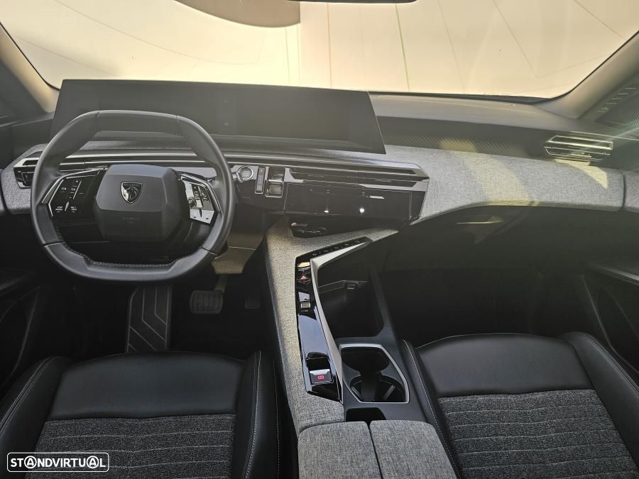 Peugeot 3008 1.2 Hybrid Allure e-DCS6 - 15