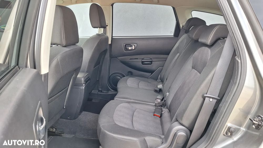 Nissan Qashqai+2 - 18