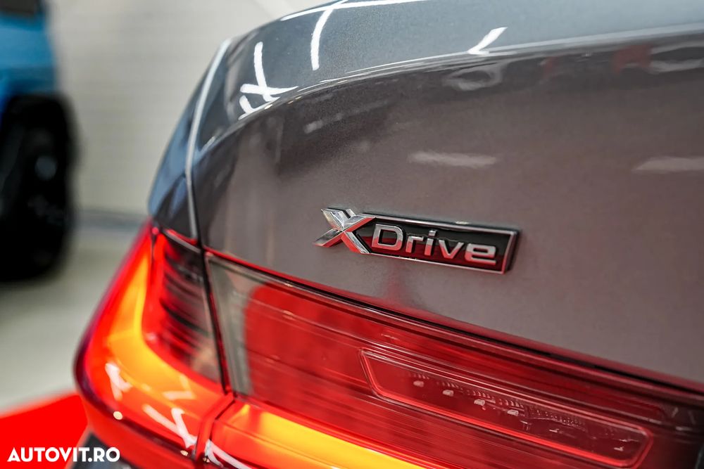 BMW Seria 3 320d xDrive Aut. Sport Line - 19