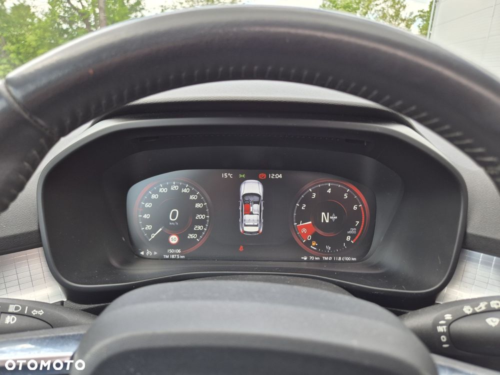 Volvo XC 40 T3 Momentum - 10