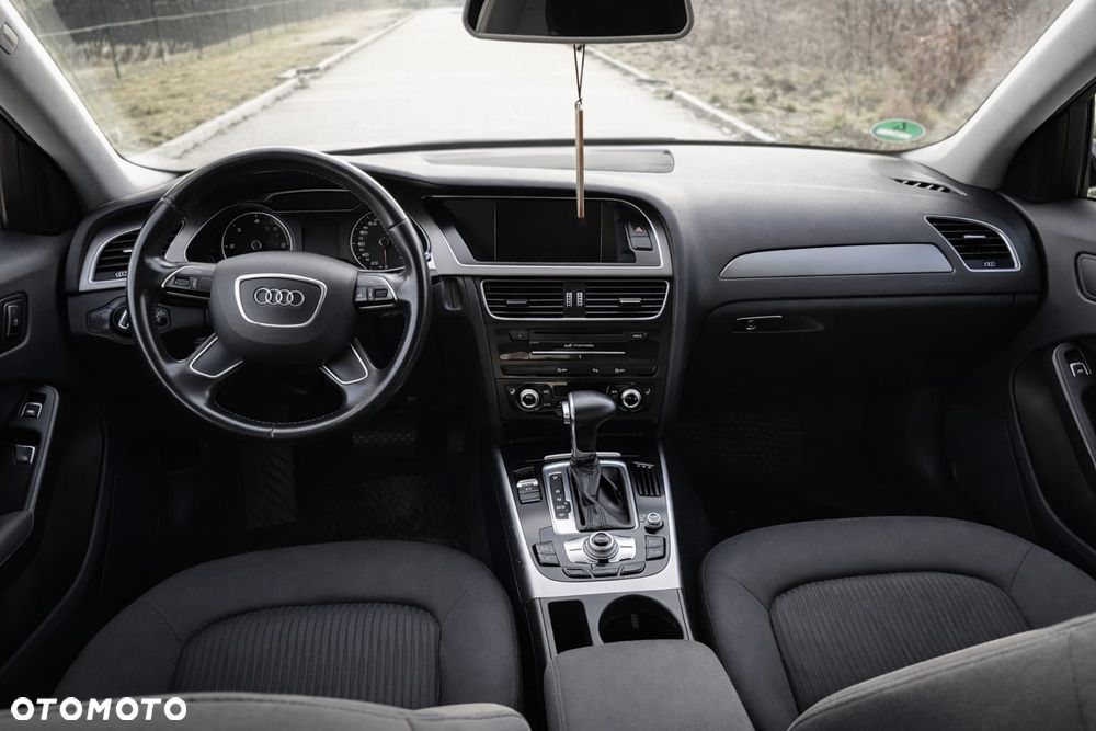 Audi A4 Avant 2.0 TDI S tronic - 5