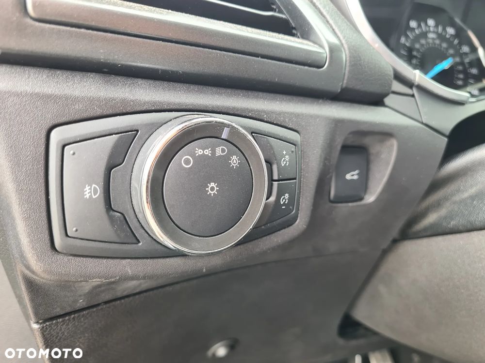 Ford Fusion - 34