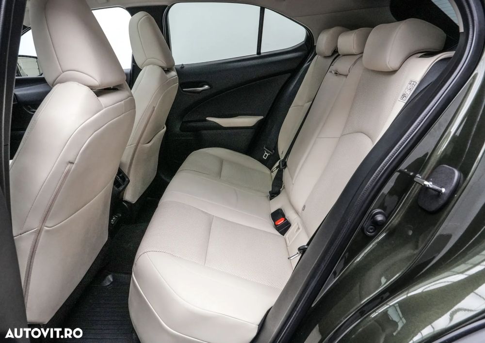 Lexus UX 300e Luxury - 16