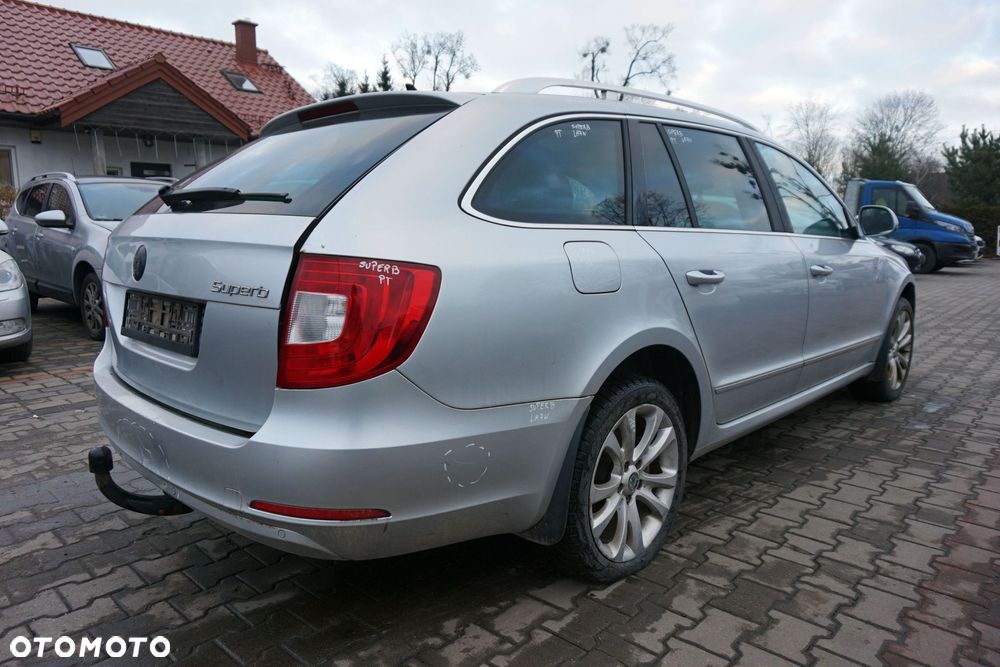 SKODA SUPERB II 3T KOMBI 2013 LA7W 2.0 TDI CFFB 140KM MTZ SREBRNY na części - 5