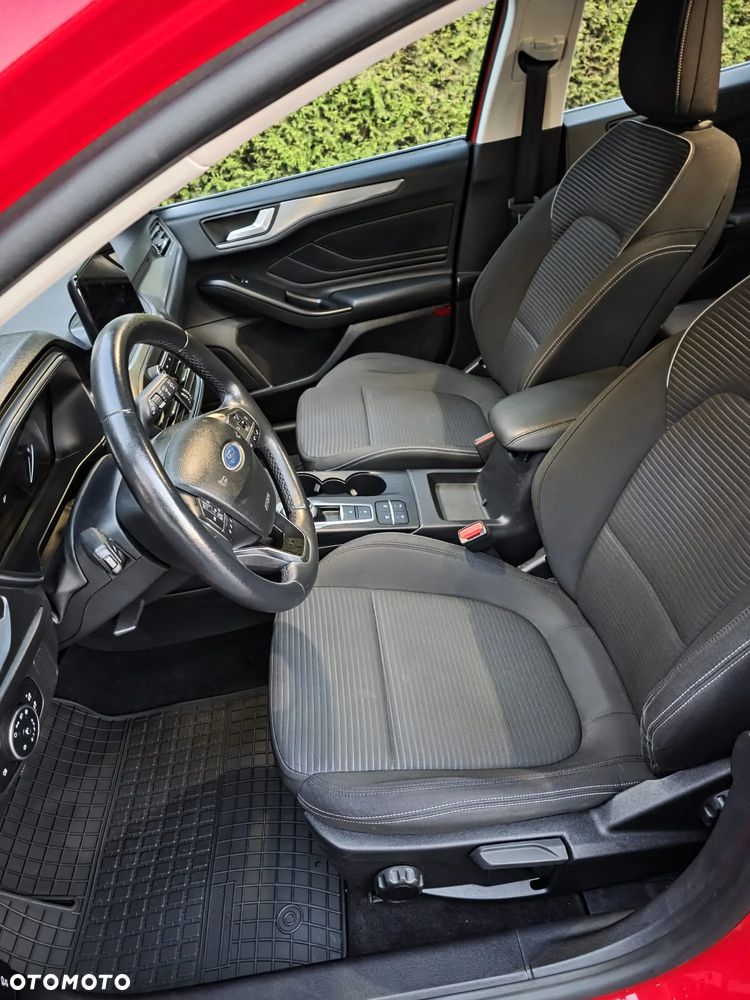 Ford Focus Turnier 1.5 EcoBlue Start-Stopp-System TITANIUM - 11