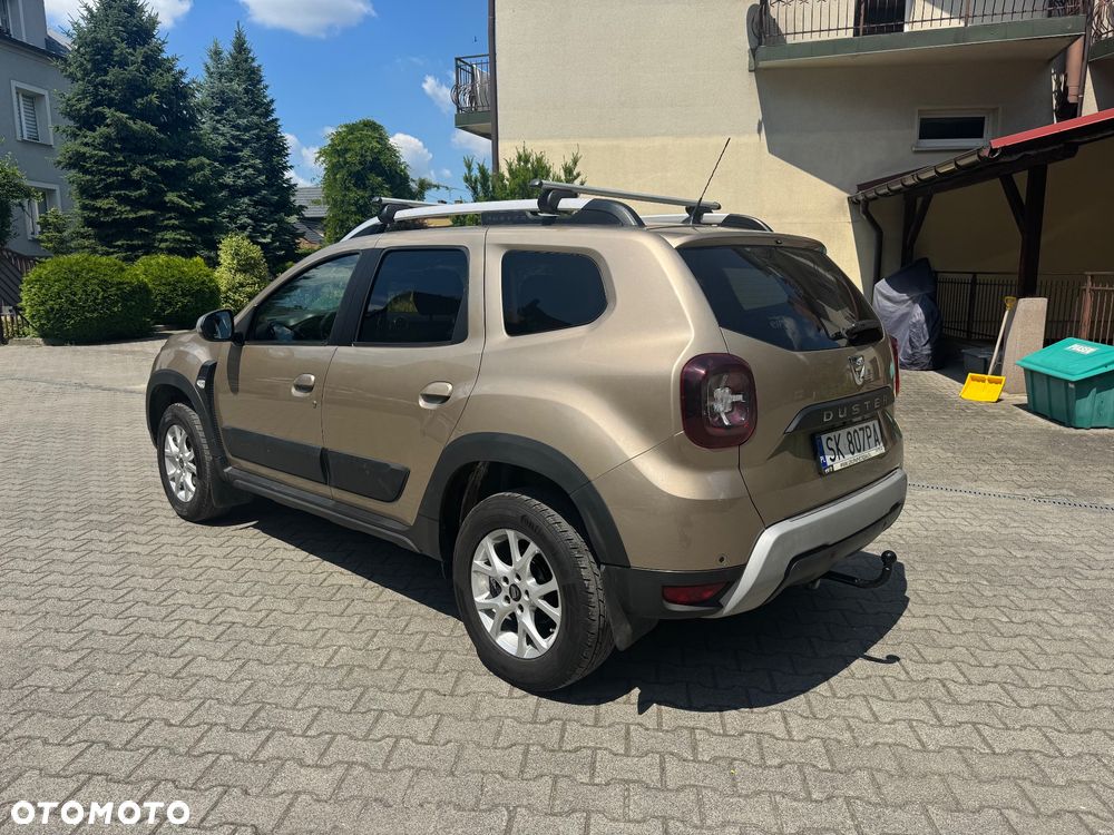 Dacia Duster 1.6 SCe Outdoor S&S - 4