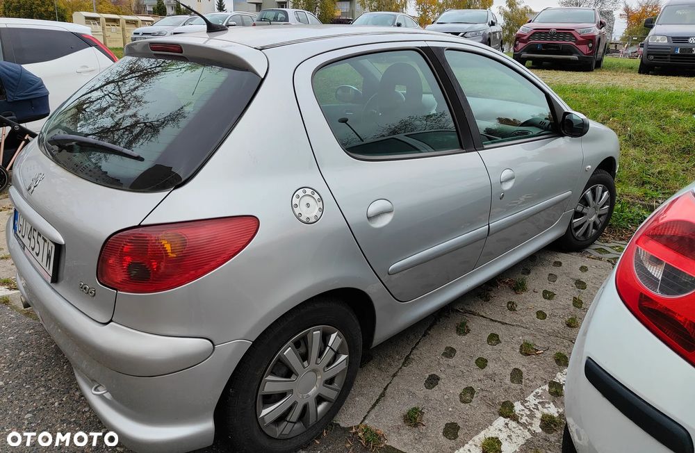Peugeot 206 - 4