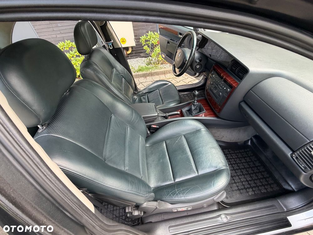 Opel Omega 2.2 Elegance - 17