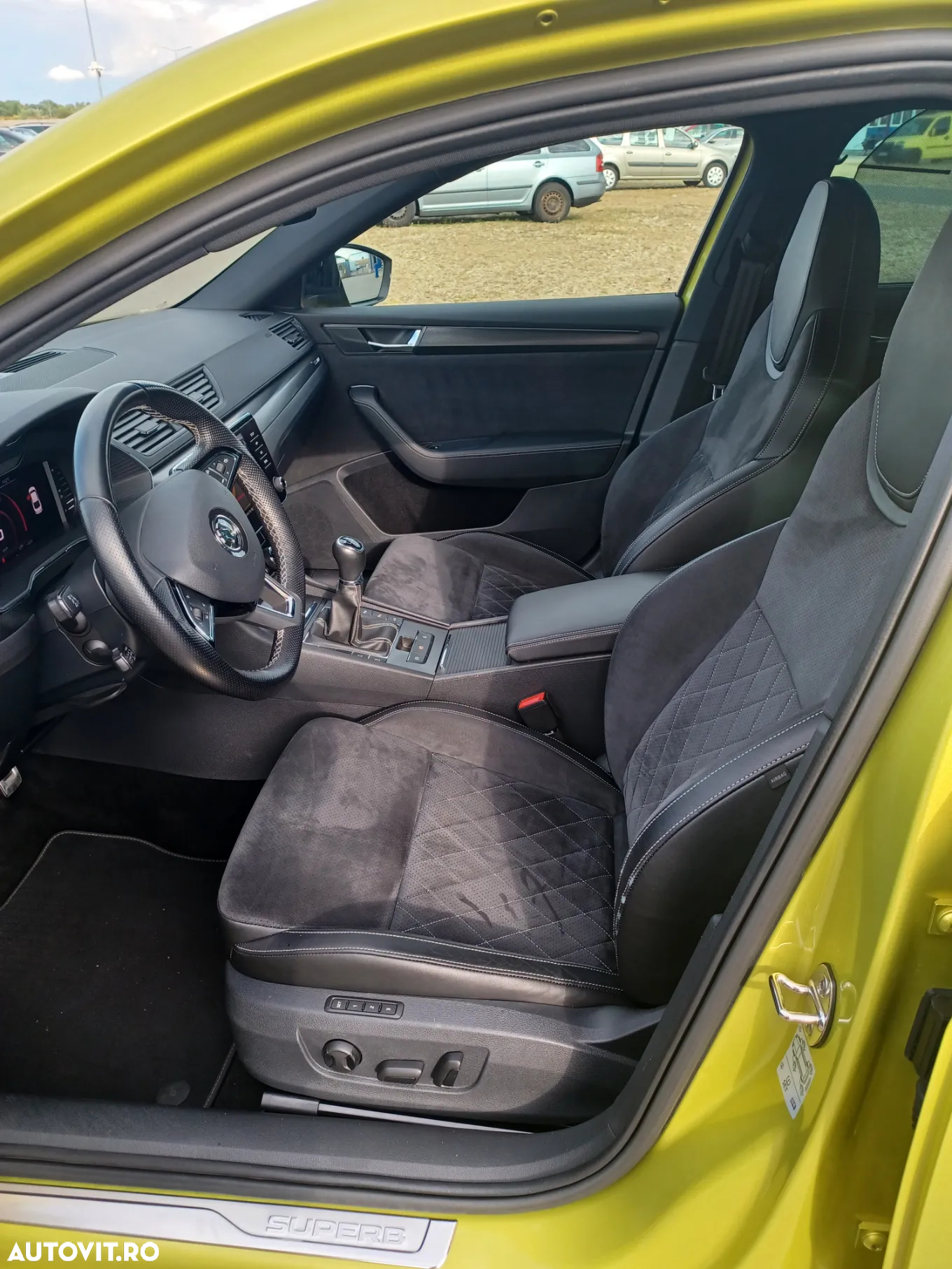 Skoda Superb 2.0 TDI Sportline - 7