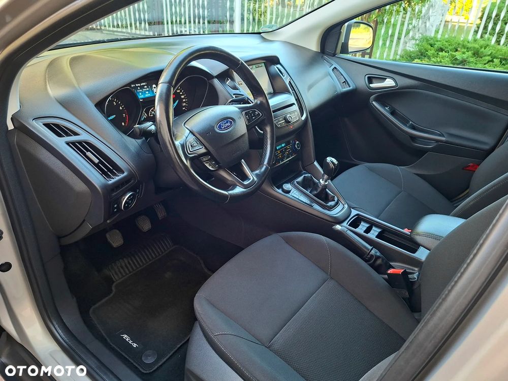 Ford Focus - 20