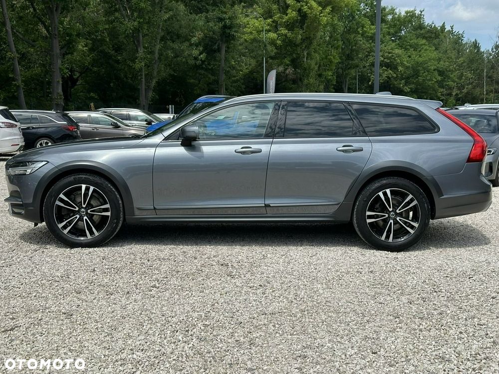 Volvo V90 Cross Country D5 SCR AWD Pro - 4