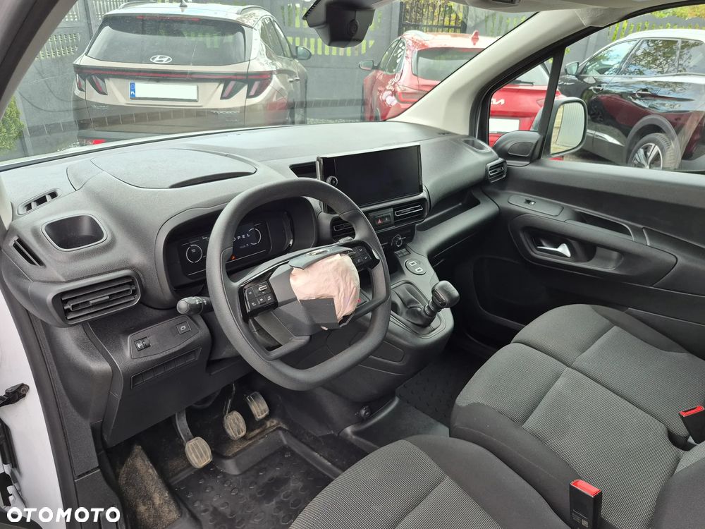 Opel COMBO - 12