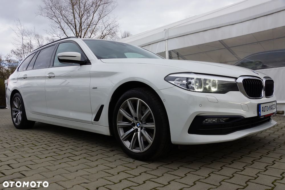 BMW Seria 5 520d xDrive Sport Line - 10