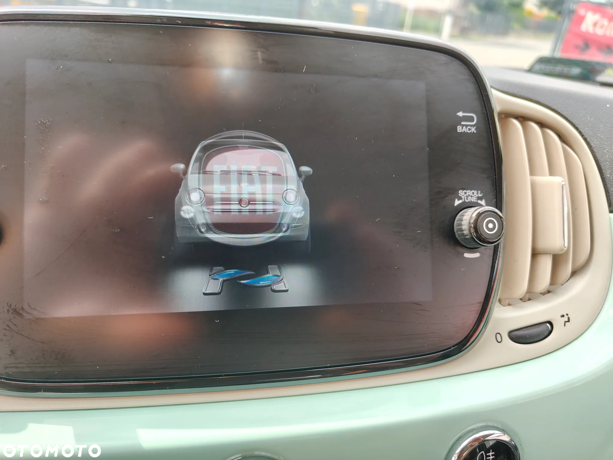 Fiat 500 1.0 Hybrid Lounge - 11