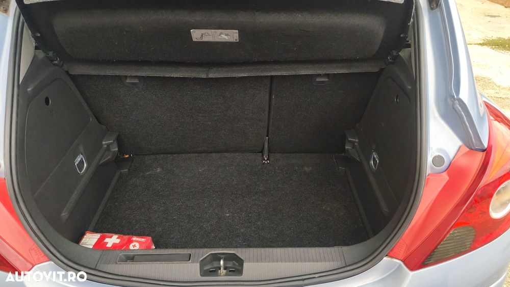 Opel Corsa 1.2i Easytronic Essentia - 19