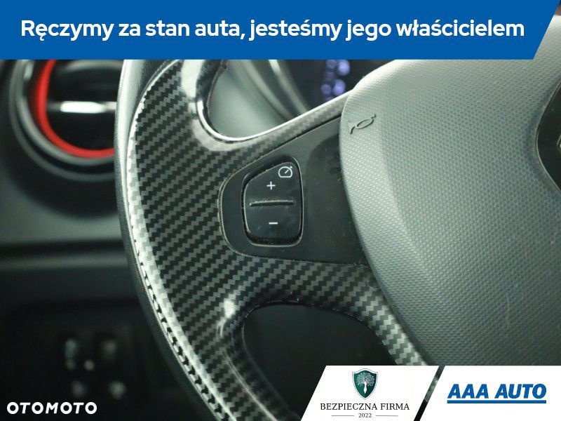 Renault Captur - 16