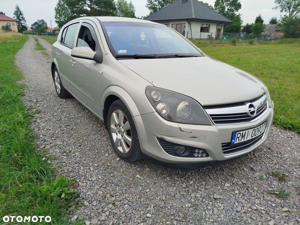 Opel Astra 1.7 CDTI Essentia - 4