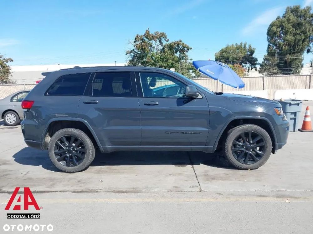Jeep Grand Cherokee - 7