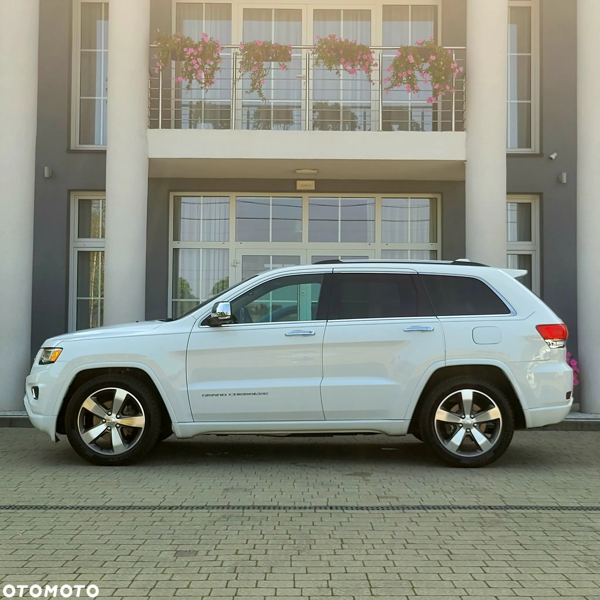 Jeep Grand Cherokee 5.7 V8 HEMI Overland