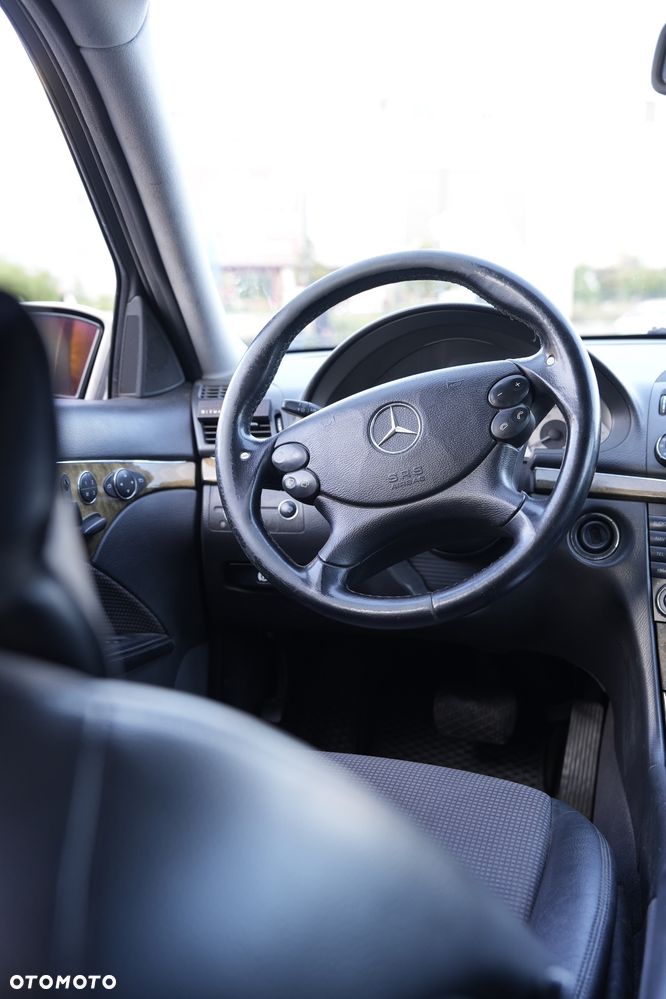 Mercedes-Benz Klasa E 280 CDI Avantgarde - 19