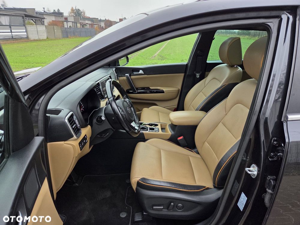 Kia Sportage 2.0 CRDI XL 4WD - 9