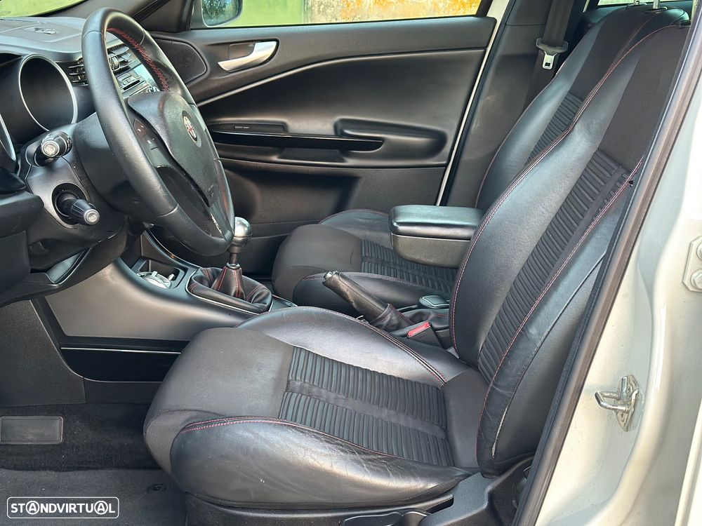 Alfa Romeo Giulietta 1.6 JTDm Progression - 26