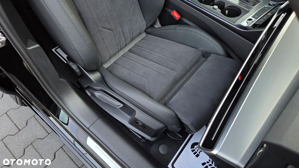 Audi A6 Avant - 11