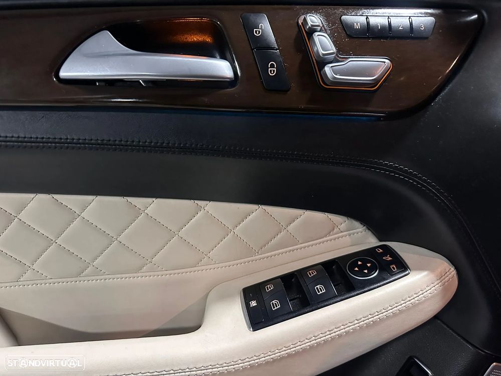 Mercedes-Benz GLS 350 d 4Matic 9G-TRONIC AMG Line - 23