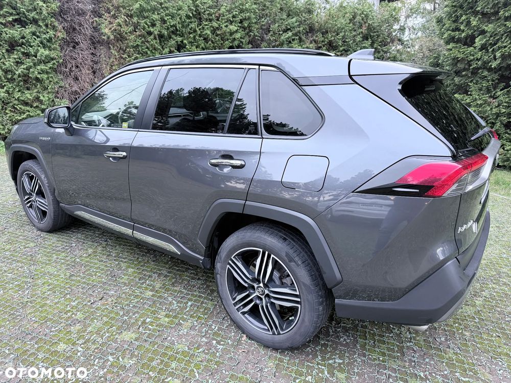 Toyota RAV4 - 16