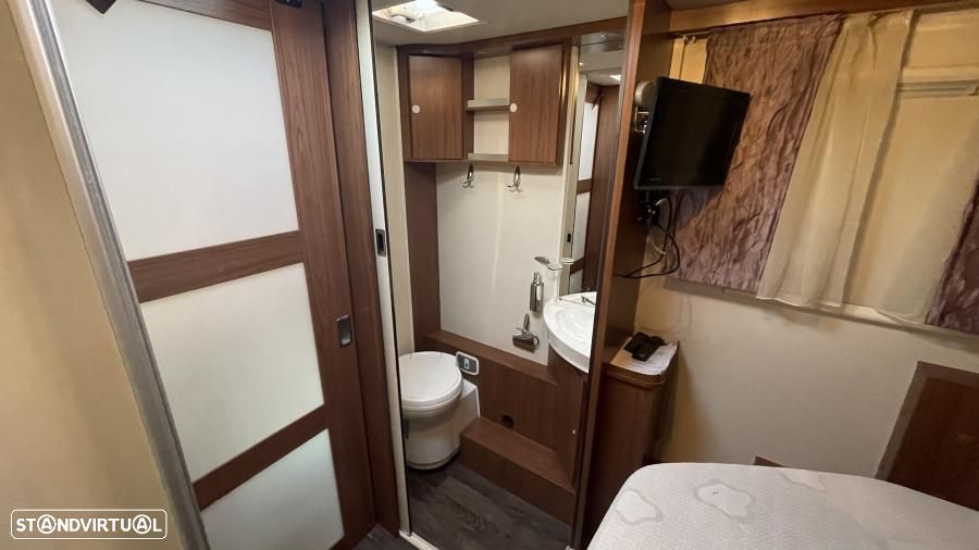 Euramobil Profila RS 720 QB c.central e basculante - 5