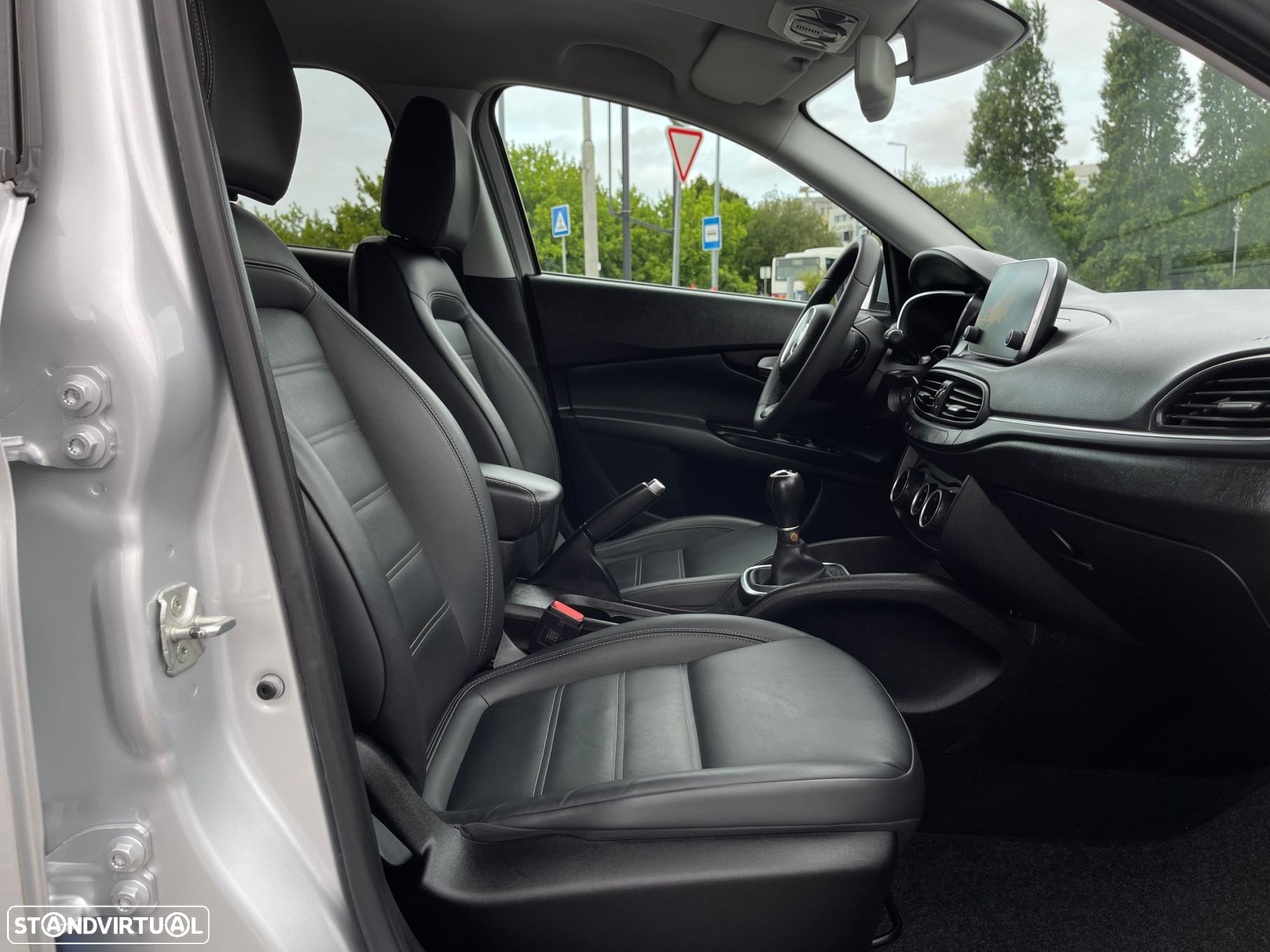 Fiat Tipo Station Wagon 1.3 M-Jet Lounge - 56
