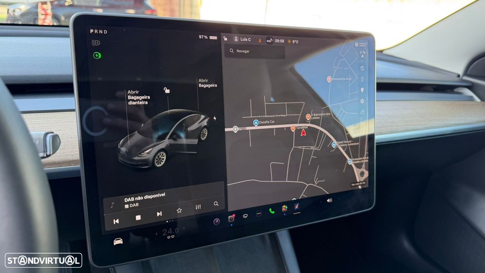 Tesla Model 3 Long-Range Dual Motor AWD - 28