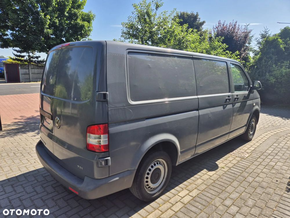 Volkswagen Transporter - 9