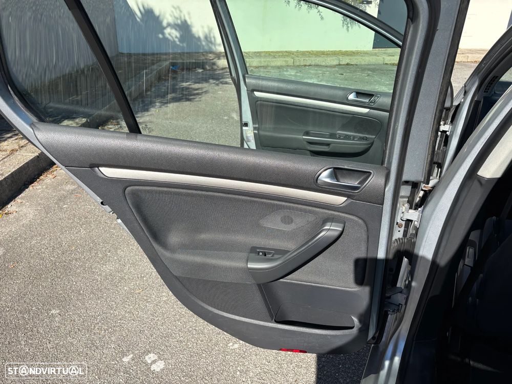 VW Golf 1.9 TDi 6V Confortline - 12