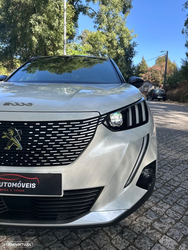 Peugeot e-2008 GT Pack - 4