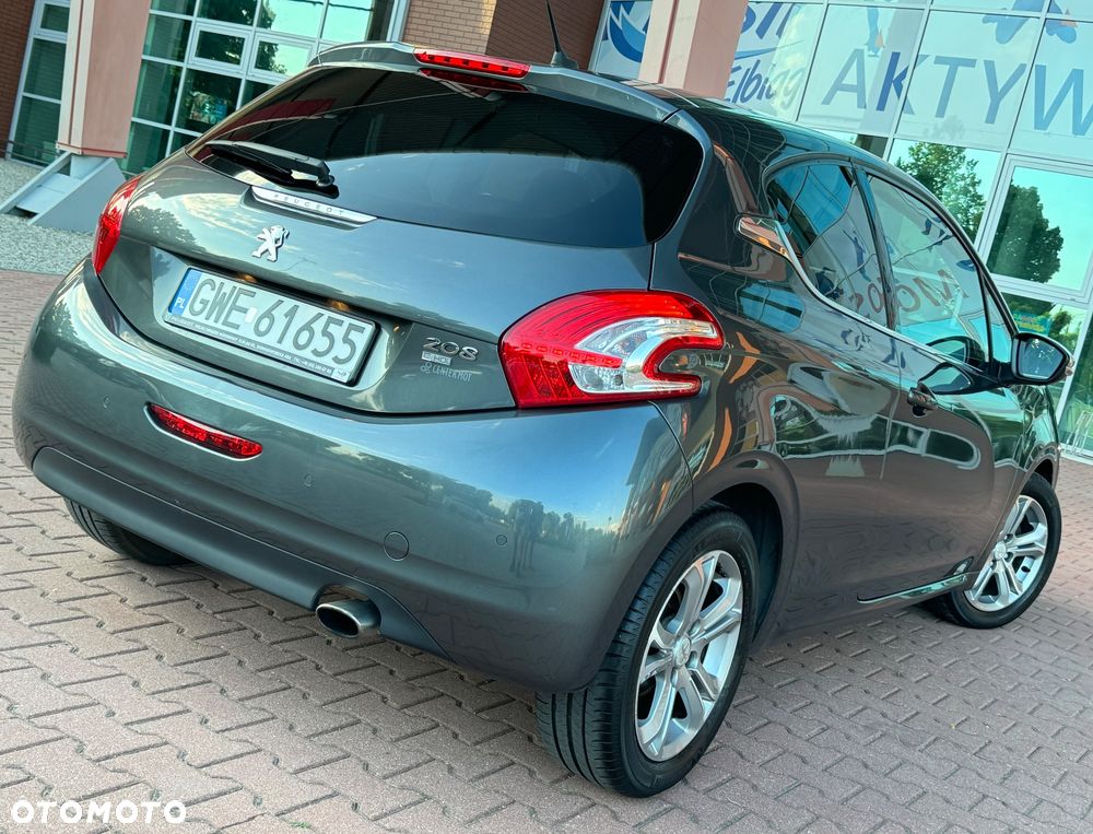 Peugeot 208 - 3