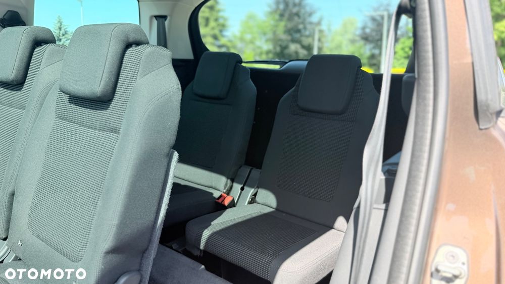 Peugeot 5008 2.0 HDi Business Line 7os - 25