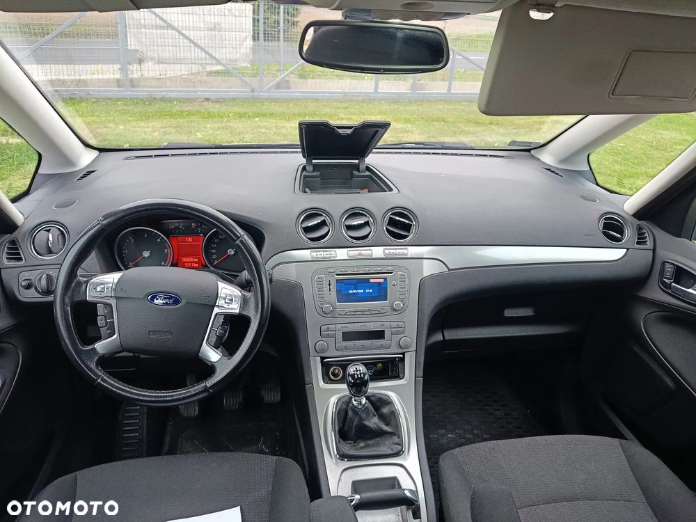 Ford Galaxy 1.8 TDCi Ambiente - 4