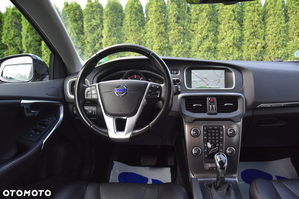 Volvo V40 Cross Country D2 Geartronic Summum - 14