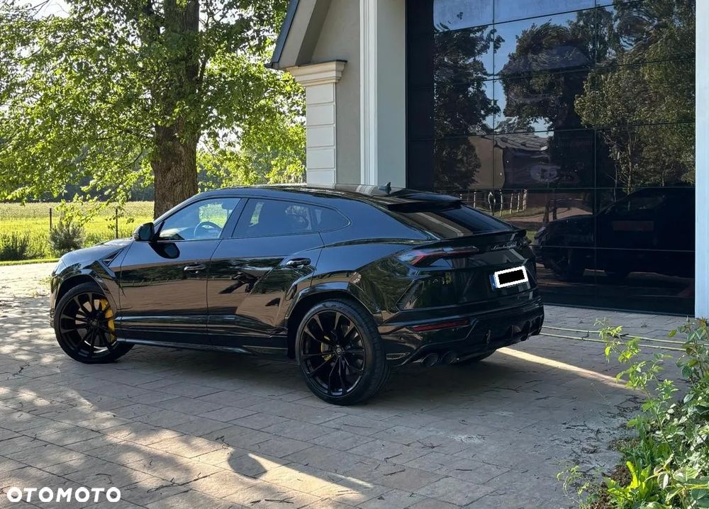Lamborghini Urus - 4