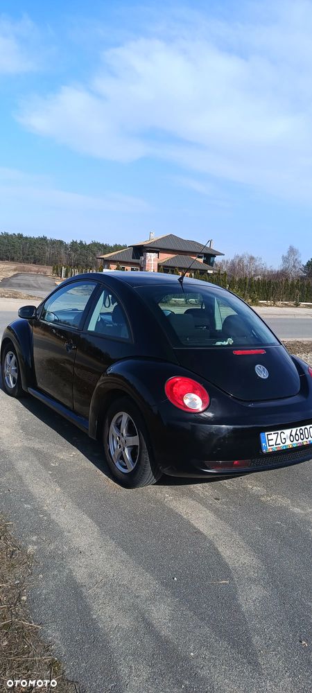 Volkswagen New Beetle 1.6 United - 5
