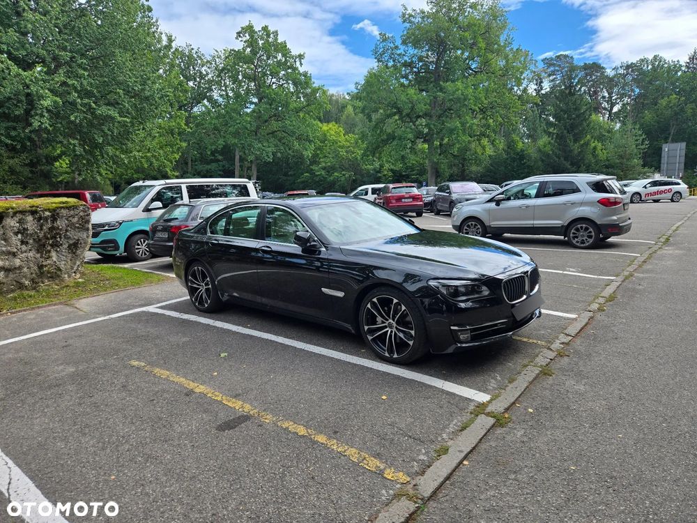 BMW Seria 7 740d xDrive - 3