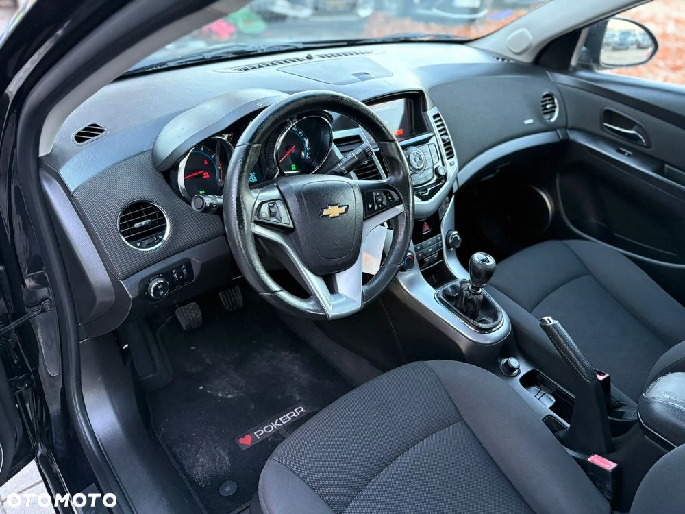 Chevrolet Cruze 1.8 Base - 11