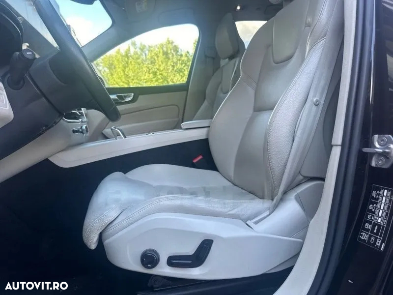 Volvo XC 60 - 12