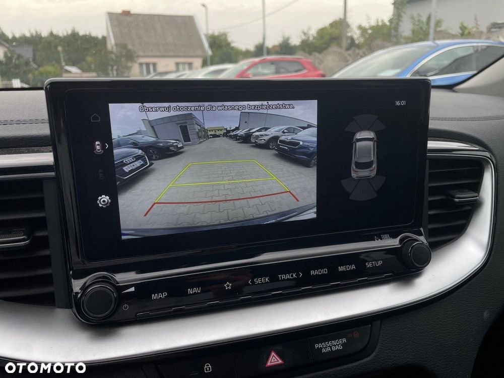 Kia XCeed 1.5 T-GDI Business Line DCT - 30