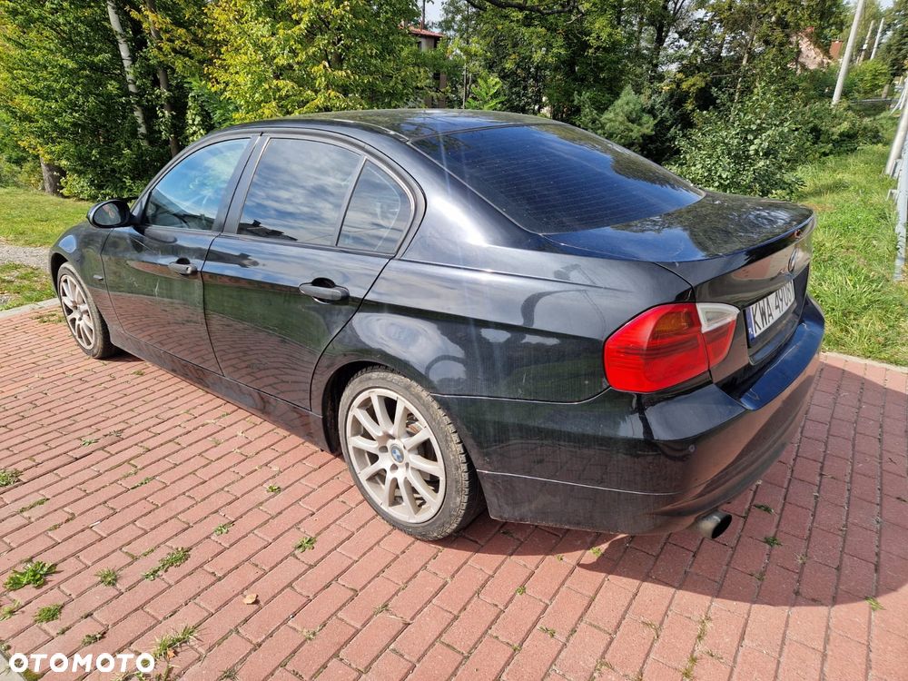 BMW Seria 3 318i - 2