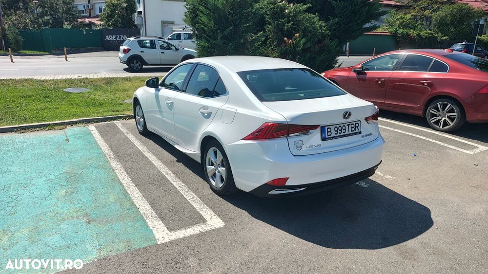 Lexus Seria IS - 13