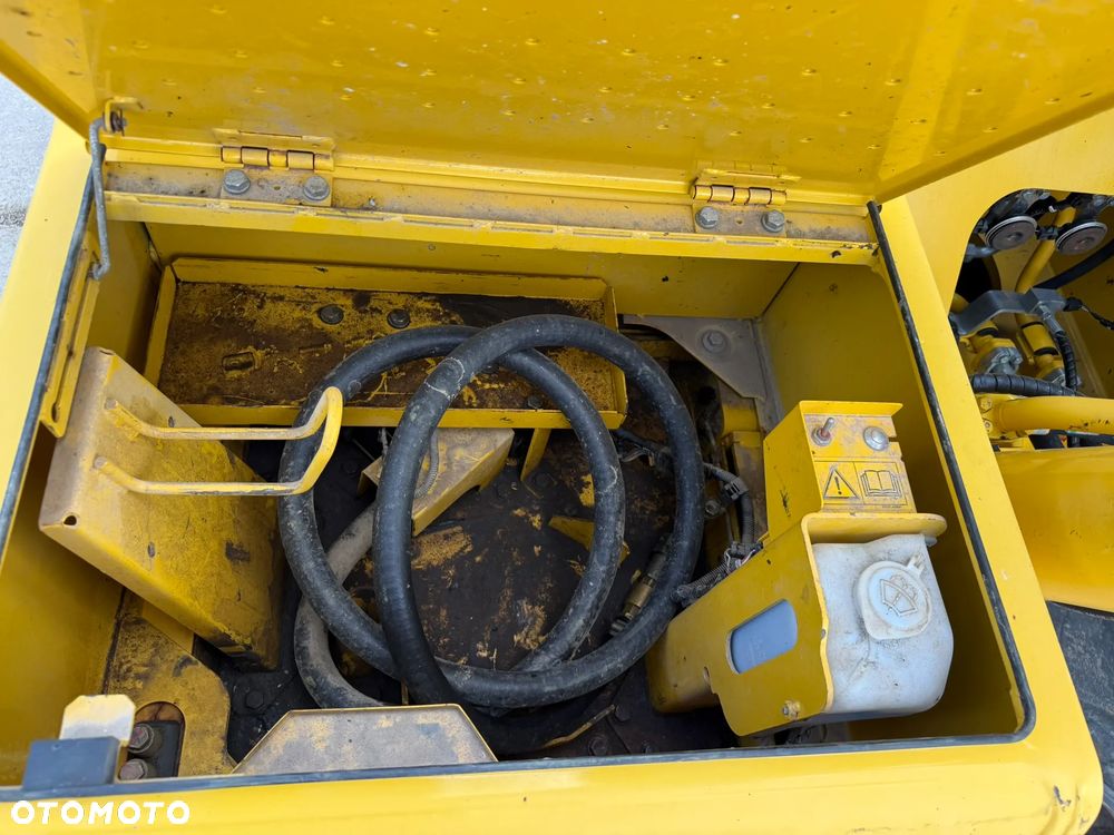 Komatsu PC 210 LC -11E0 - 14