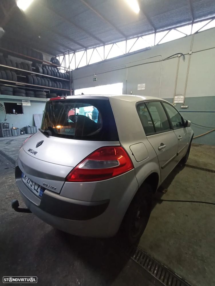 Renault Megane 1.5 DCI ano 2007 - 11