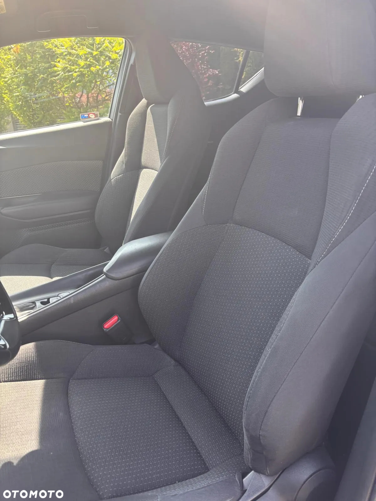 Toyota C-HR 1.8 Hybrid Premium - 11